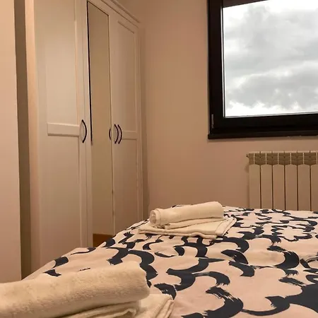 Luni Apartment *