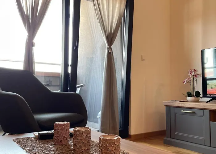 Luni Lejlighed Kraljevo